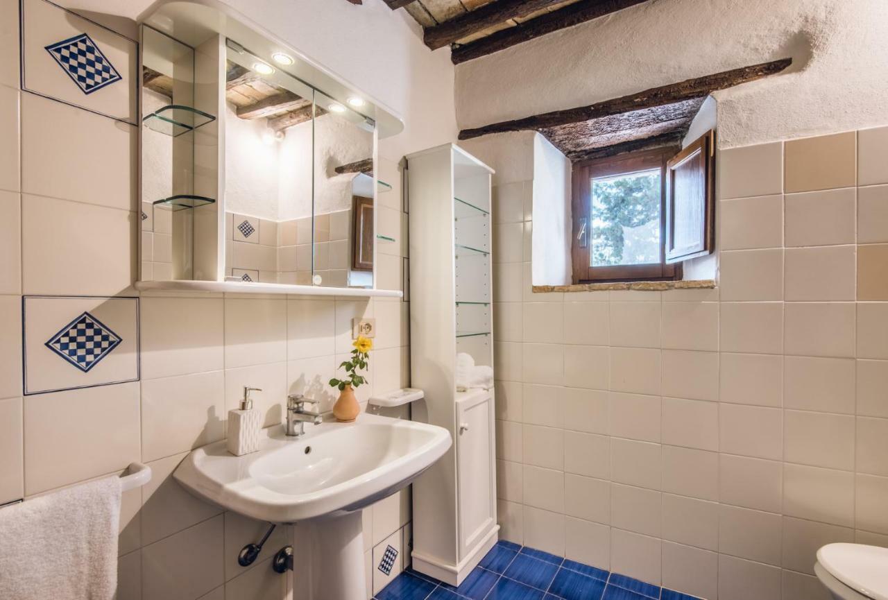 Agriturismo La Ferrozzola كاستيلّينا إنْ كْيانت المظهر الخارجي الصورة